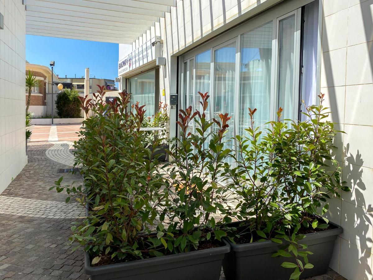 Appartamento A 30 Mt Dal Mare Cecina  Exteriér fotografie